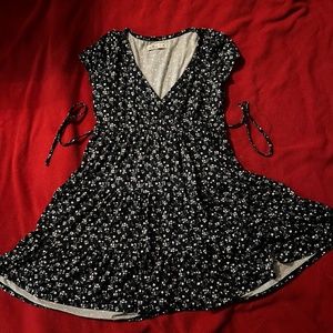 Hollister, medium, black and white flowered dress